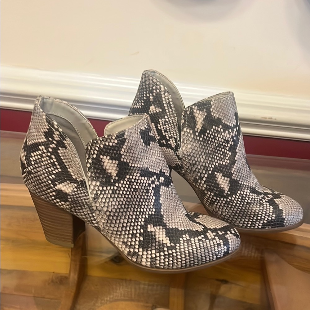 Fergalicious Gray Black Ankle Booties with Snakeskin Print